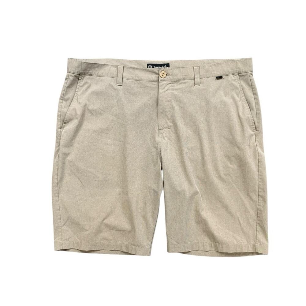 Travis Mathew Shorts Mens 42 Parchment Beck Stretch Flat Front Performance Golf